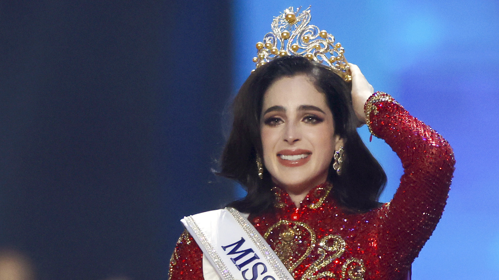 Рекорд Фриды Кало и памятник Бриджит Джонс: новости недели от Forbes Woman