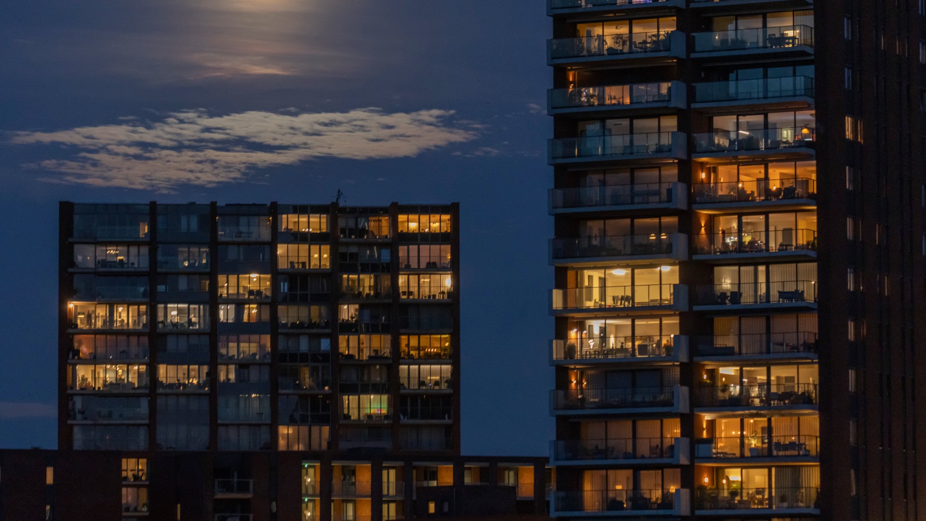 Объем инвестиций в недвижимость в первые три квартала снизился на 20%