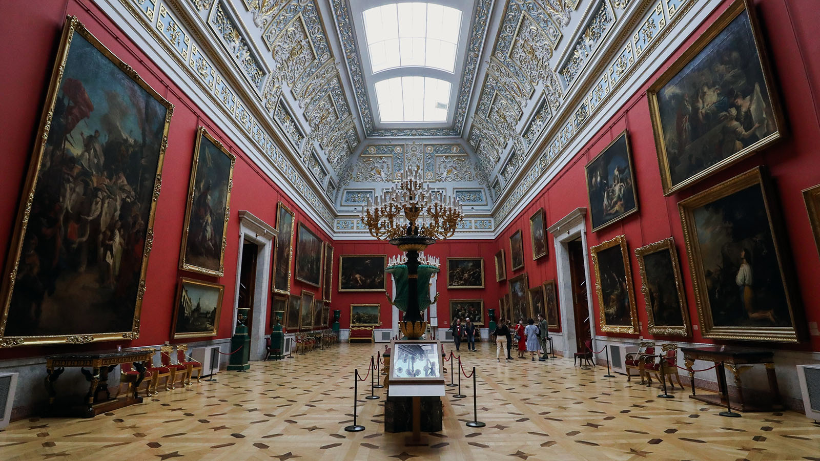 Эрмитаж повысит цены на входные билеты с 1 декабря