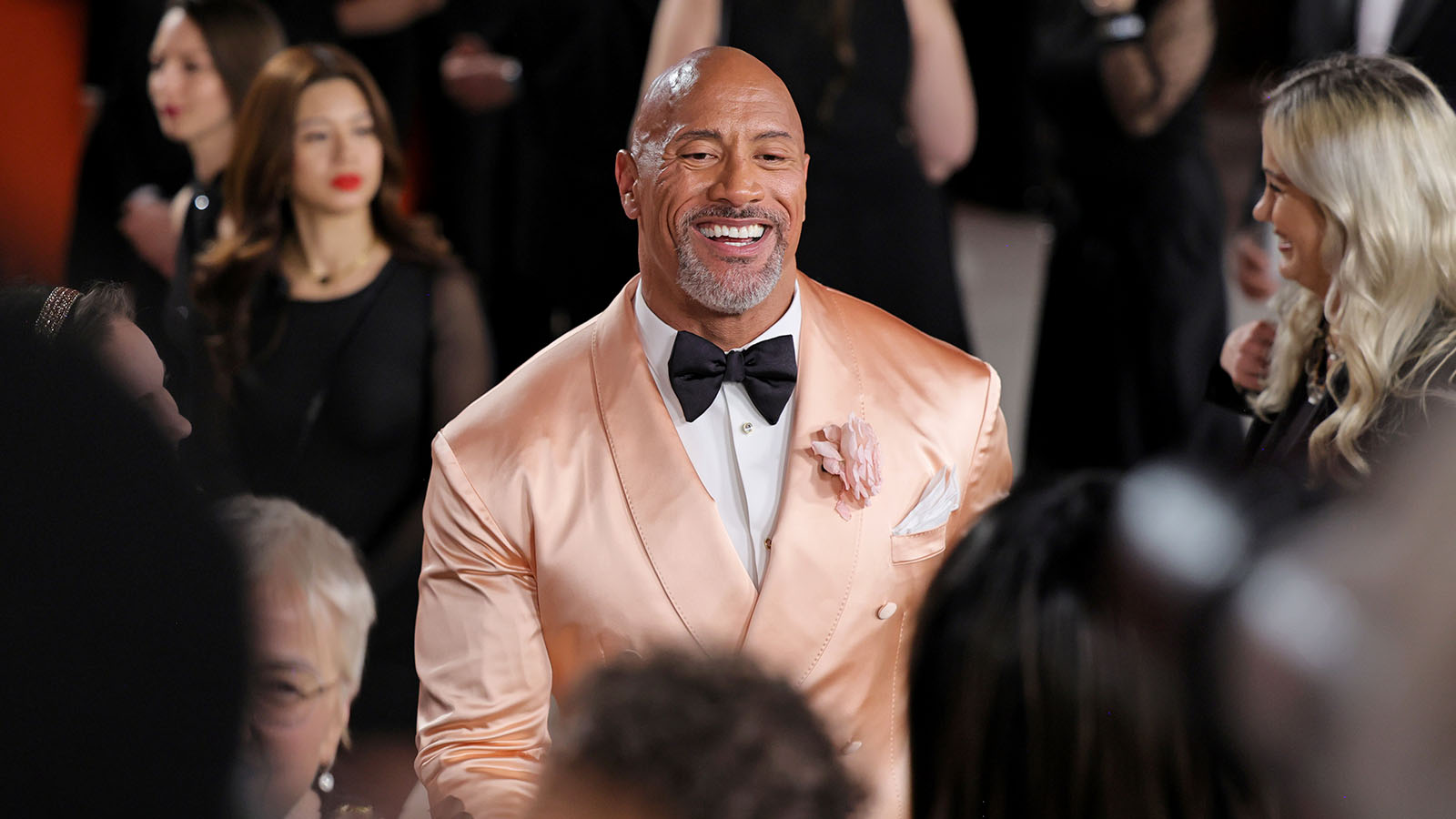 Рестлер-чемпион, актер-мультимиллионер и всеобщий любимец: кто такой Дуэйн Джонсон - похожая новость на Toplenta