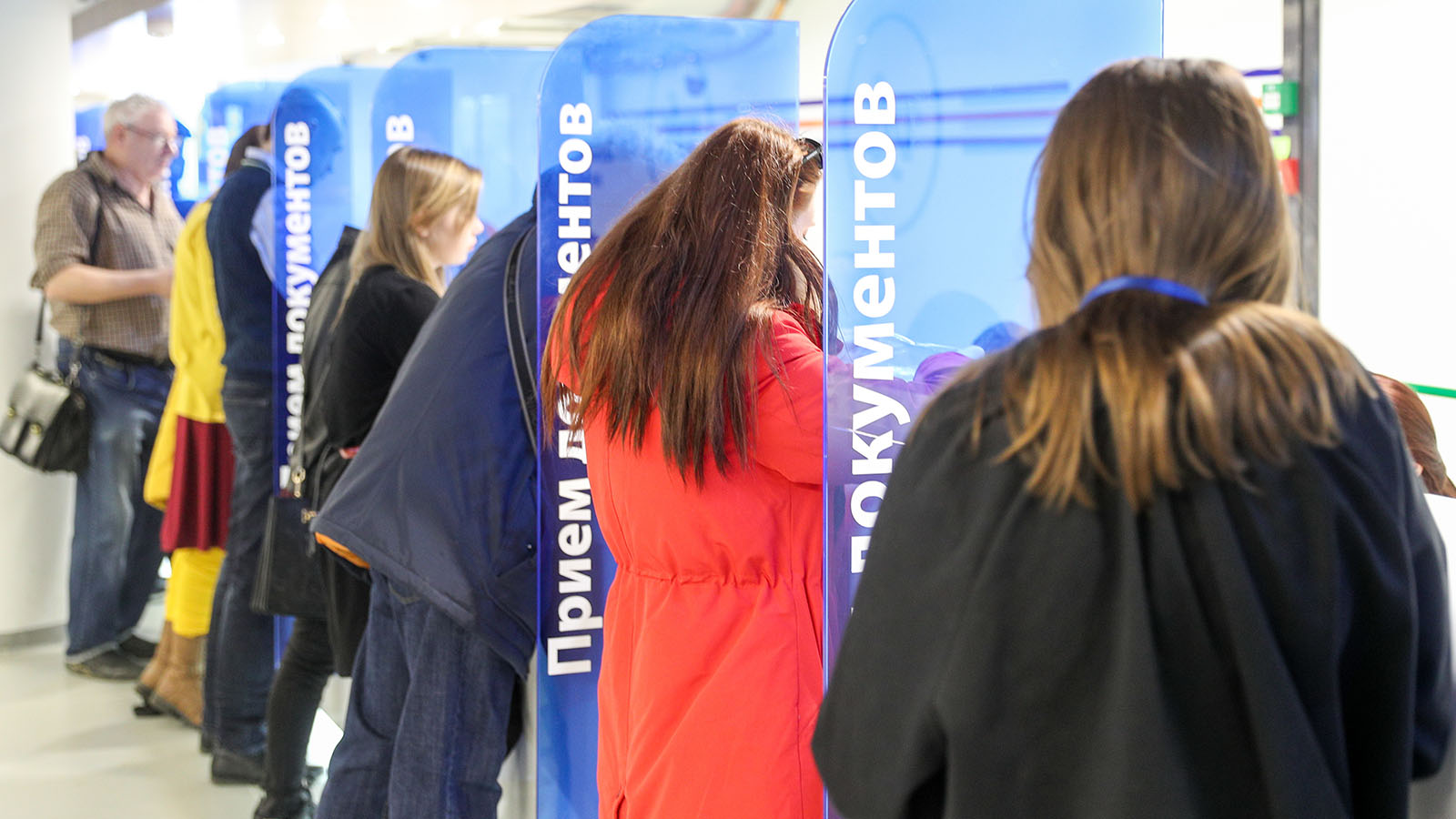 Запрет или ограничение: что решила Еврокомиссия по поводу выдачи мультивиз россиянам - похожая новость на Toplenta