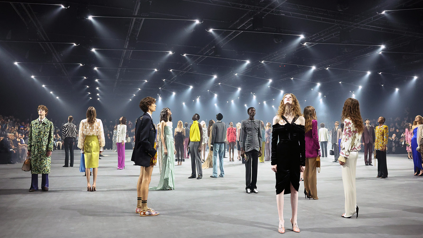 Женственные силуэты, образ кочевника и polka dot: главные модные тренды 2026 года