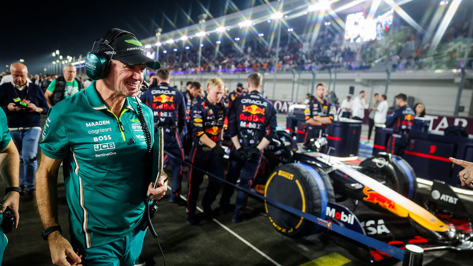 Архитектор перестроек: зачем владелец Астон Мартин назначил инженера главой команды