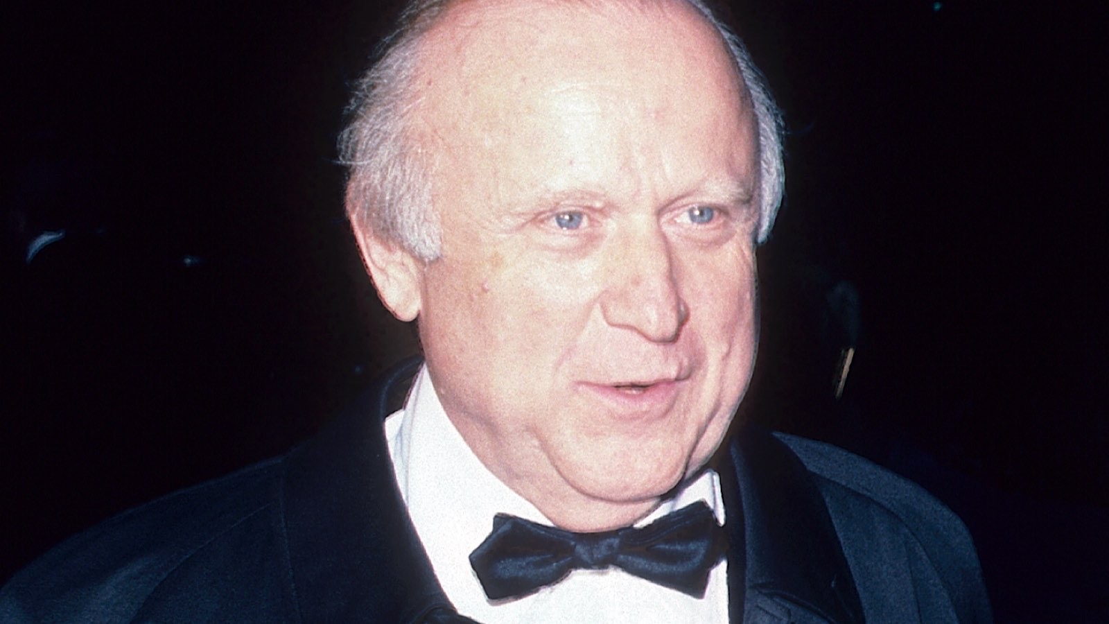 Из книги-биографии автора Дюны Фрэнка Герберта убрали несколько фрагментов