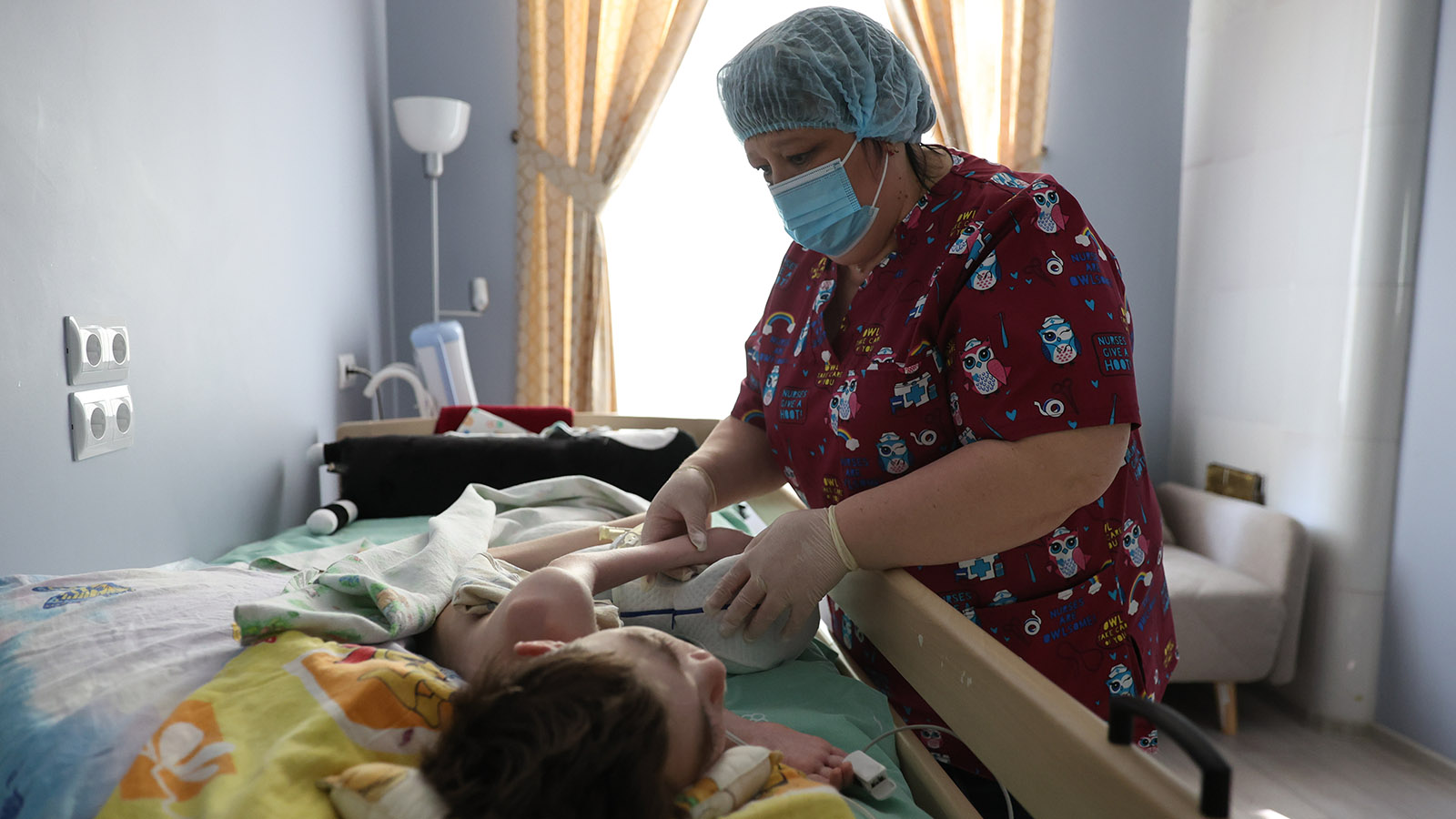 Пациенты хосписов пожаловались на задержку выдачи технических средств реабилитации