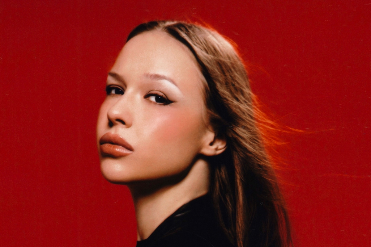 SKY RAE (Олеся Юрьевна), 24 года (хип-хоп-исполнительница)