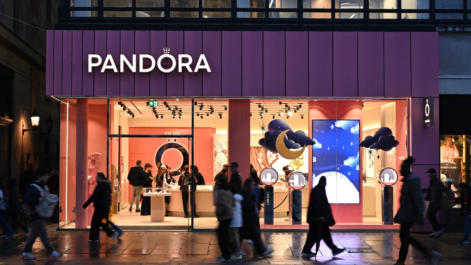 Отказ от нефти и успех Pandora: кто вошел в список 100 самых зеленых компаний в мире