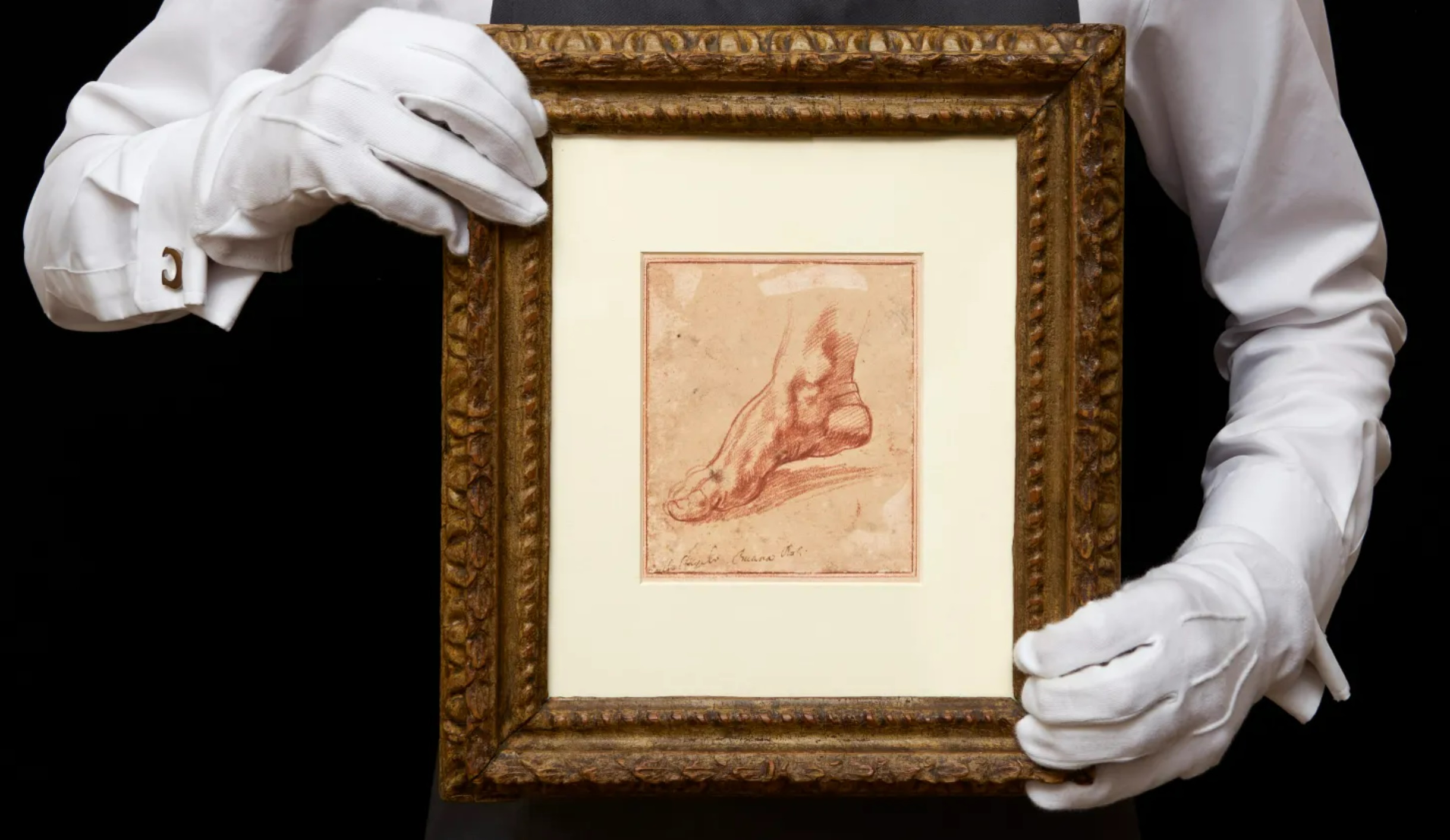 Гобелен со страховкой в $1 млрд и рисунок Микеланджело за $2 млн: новости арт-рынка