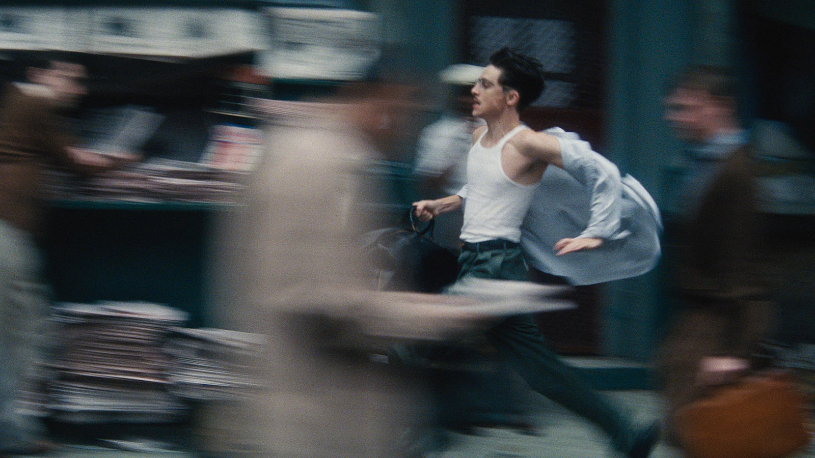 Марти великолепный: неутомимый забег Тимоти Шаламе в роли эксцентричного чемпиона