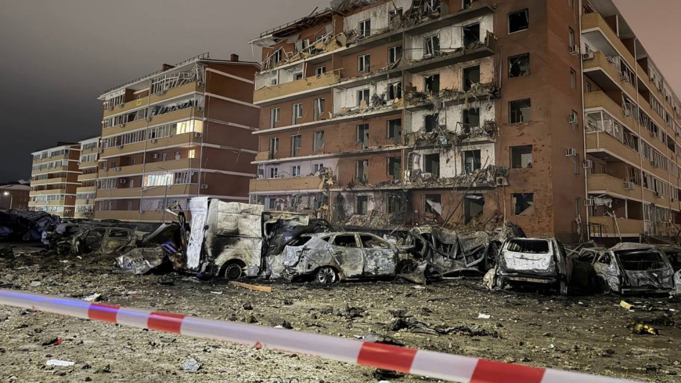 13 человек и 40 машин: последствия ночной атаки дронов на дом в Адыгее