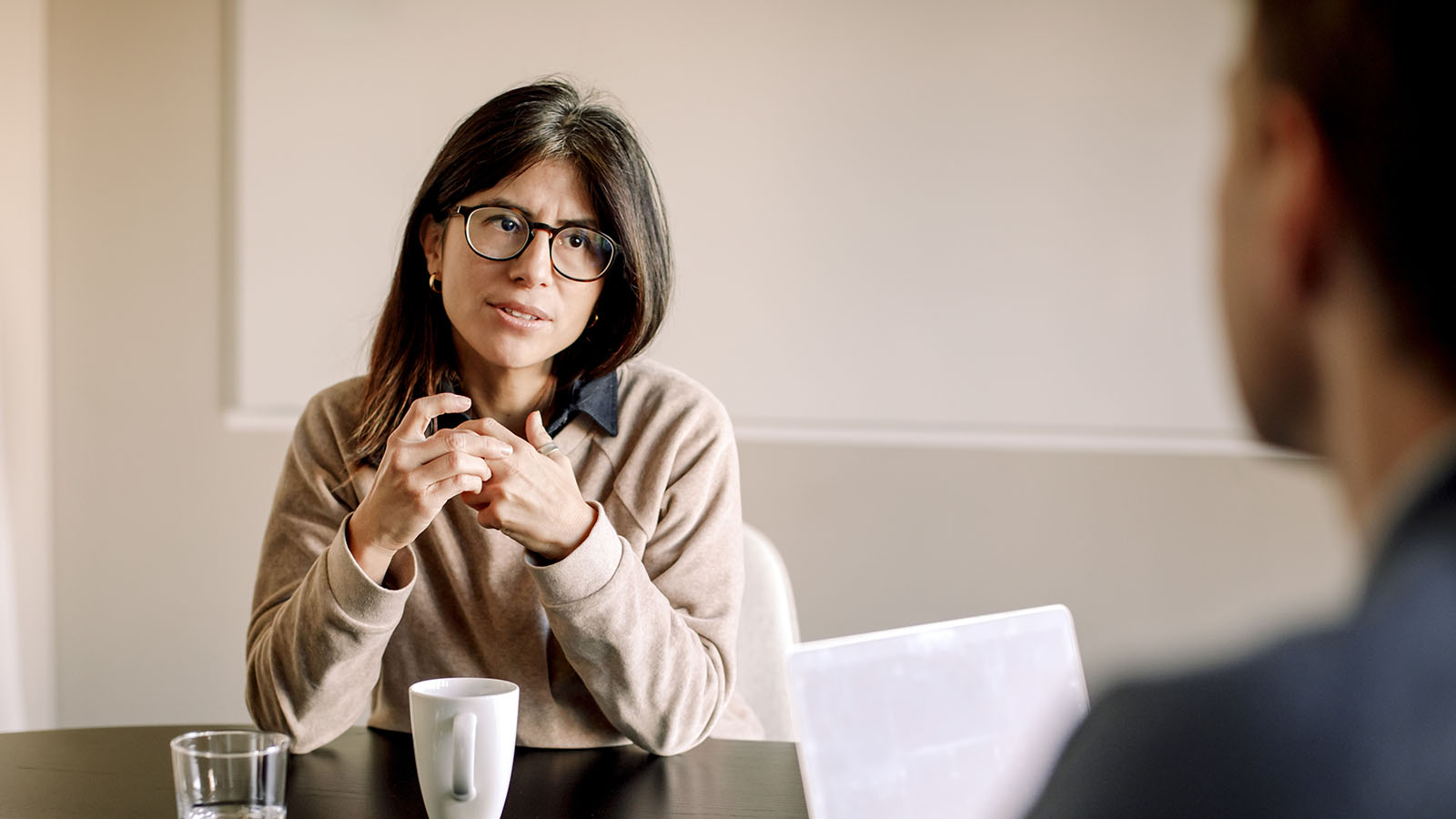 Нанять по вайбу: почему личные качества кандидата часто становятся важнее резюме