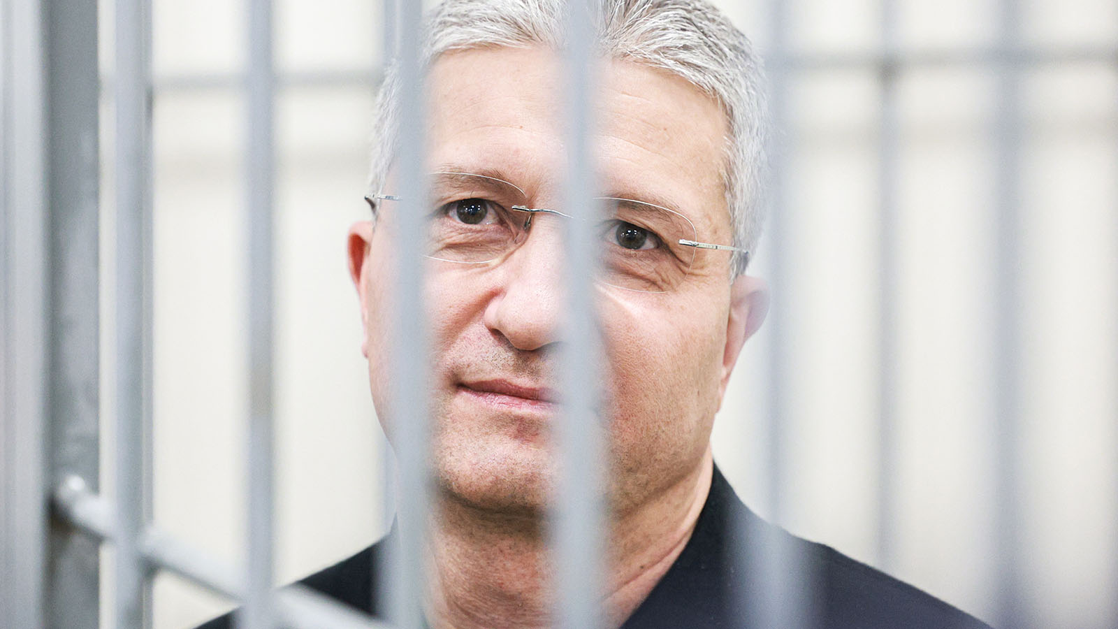 Суд в Москве продлил арест Тимуру Иванову на три месяца