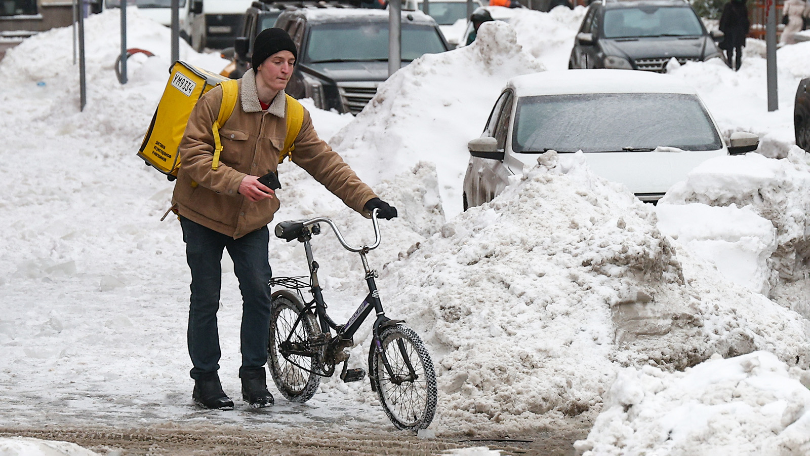 Каждый второй студент в России совмещает учебу с подработкой