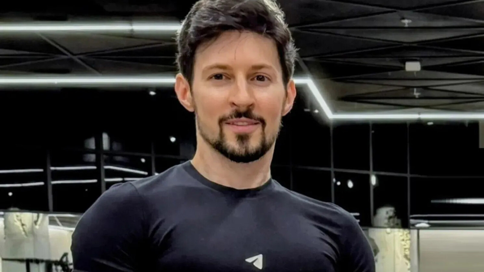 Неделя миллиардера: Дуров за Маска, русский след в деле Эпштейна, иск против Канады