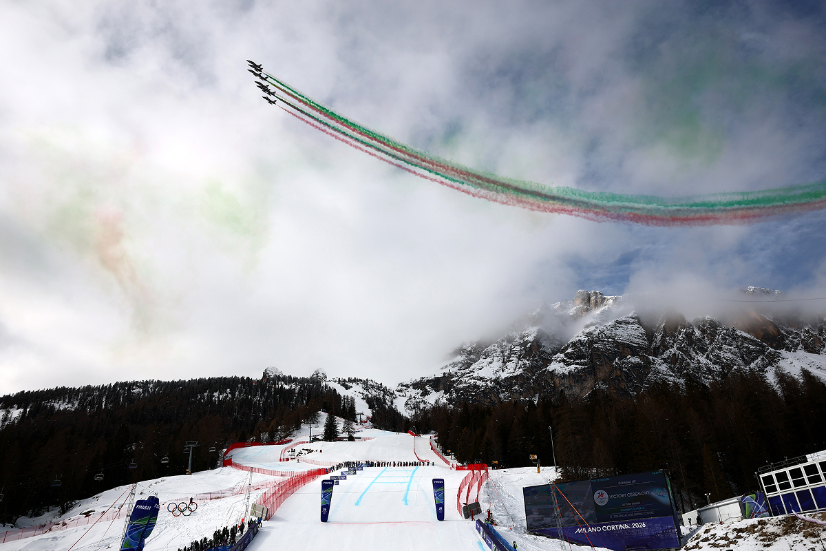 «Фречче Триколори» пролетают над местом триумфа Федерики Бриньоне