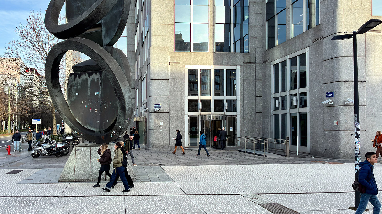 Споры о полномочиях: как власти Бельгии решают судьбу замороженных активов россиян