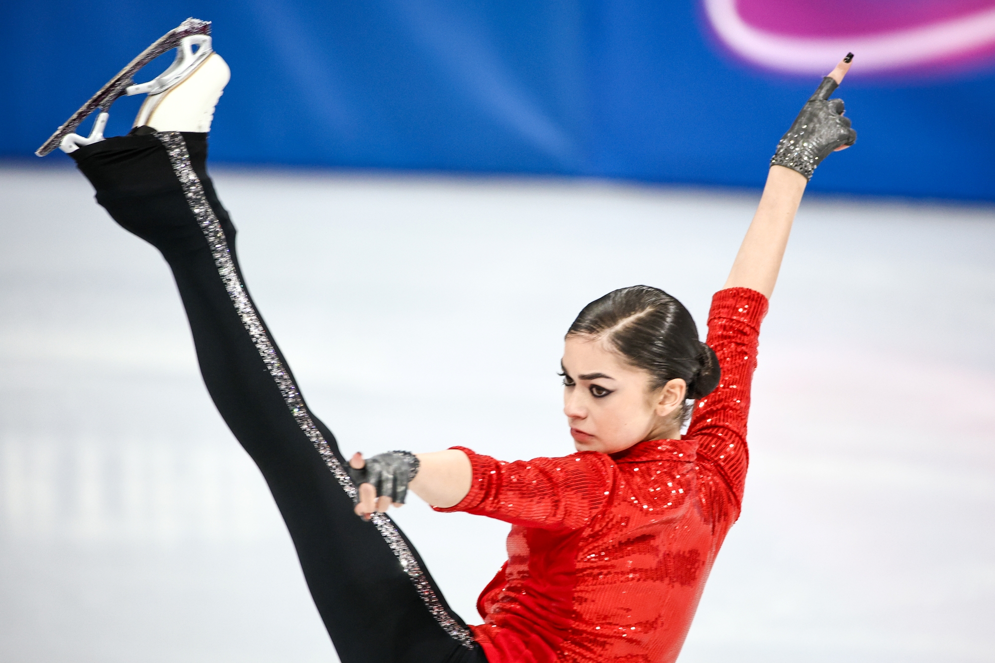 Аделия Петросян дебютировала на Олимпиаде-2026, чисто исполнив короткую программу