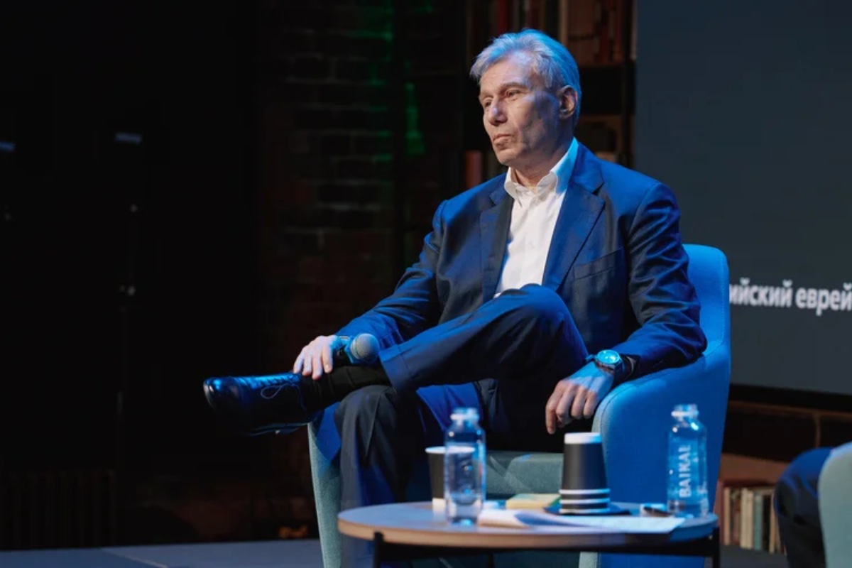 №16. Герман Хан