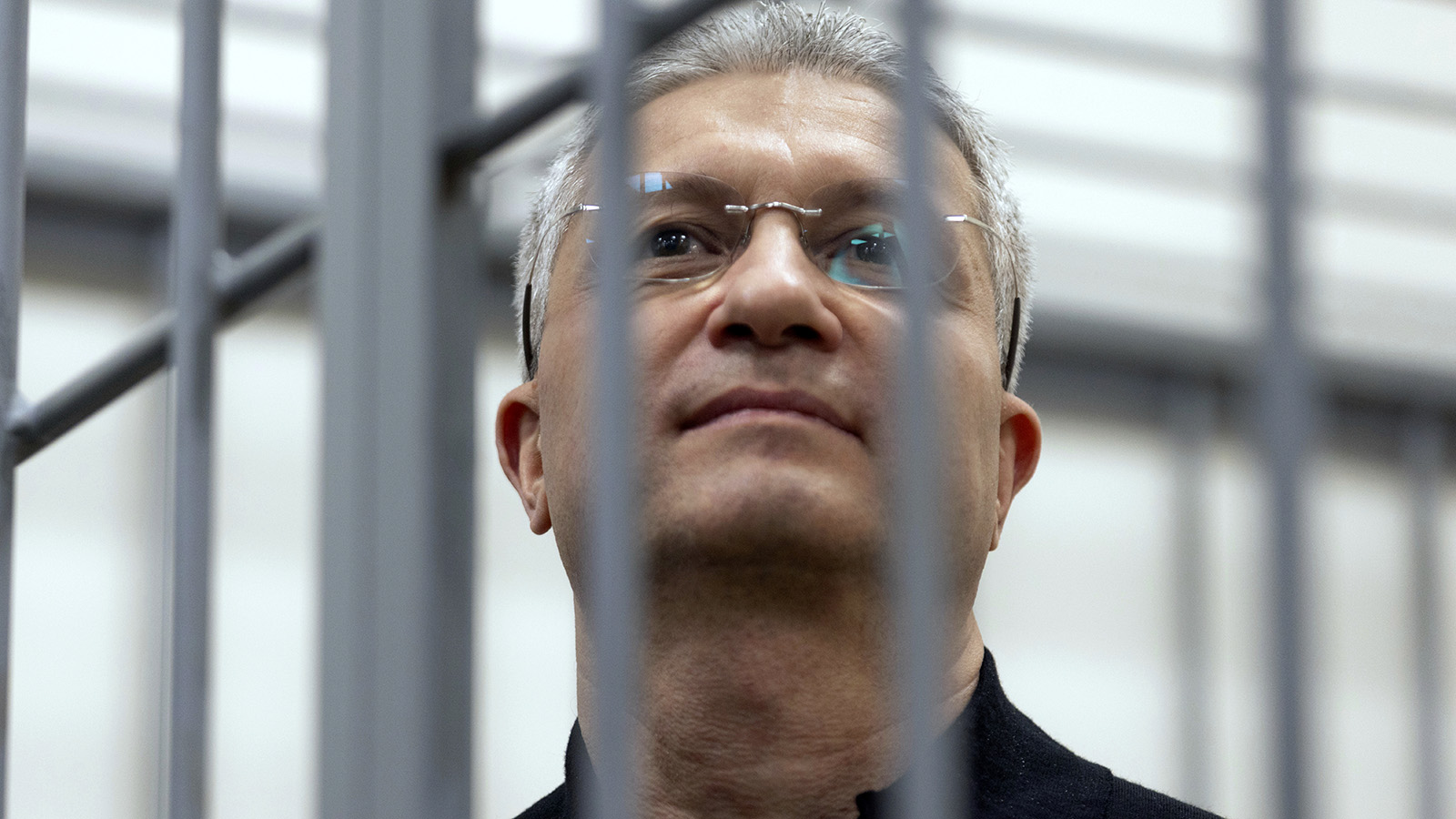 Суд отклонил просьбу Тимура Иванова отправить его в зону спецоперации