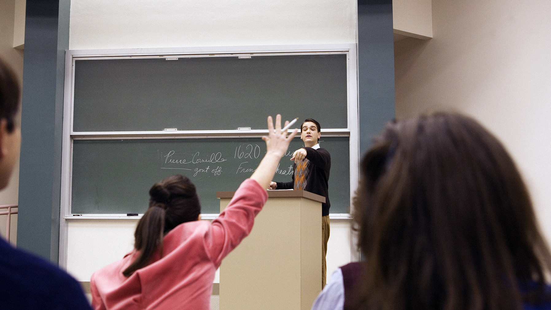 Бесконечный экзамен: как выглядит янгизм в университетской среде и чем он опасен