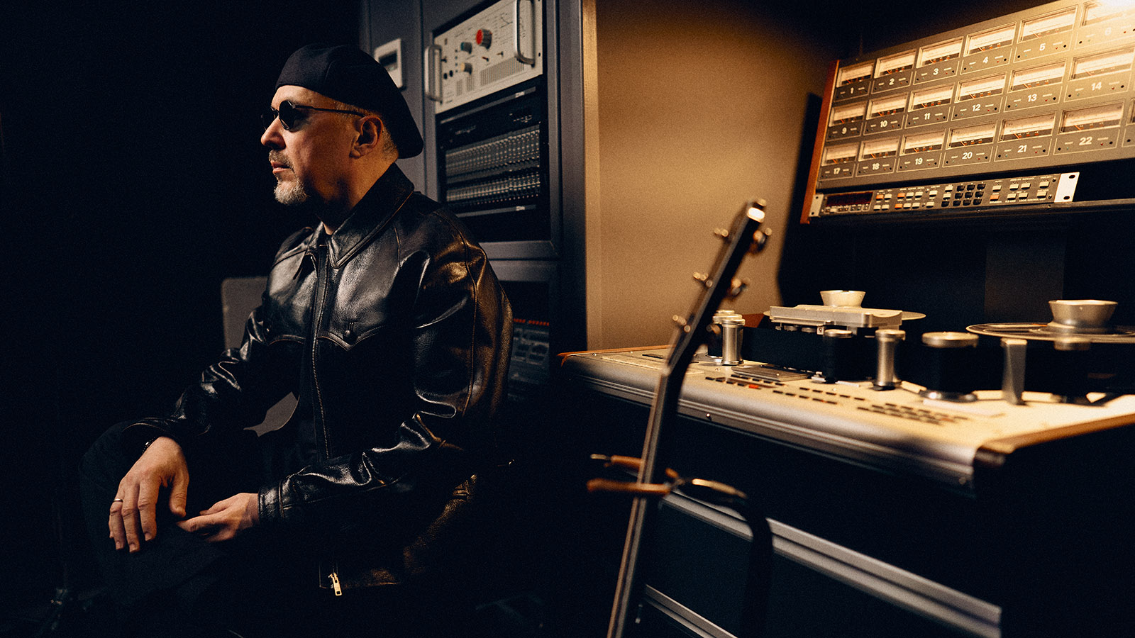 Иван Стрешинский  Forbes: Мне нравится играть музыку незнакомым людям