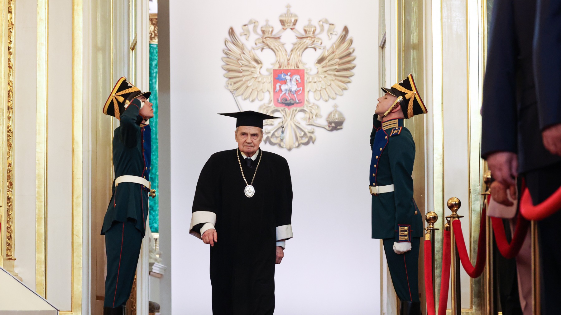 Защитный механизм: почему не стоит ограничивать полномочия Конституционного суда