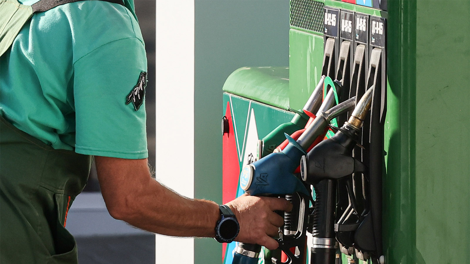 Бензин оставили в стране: сможет ли запрет на экспорт снизить цены