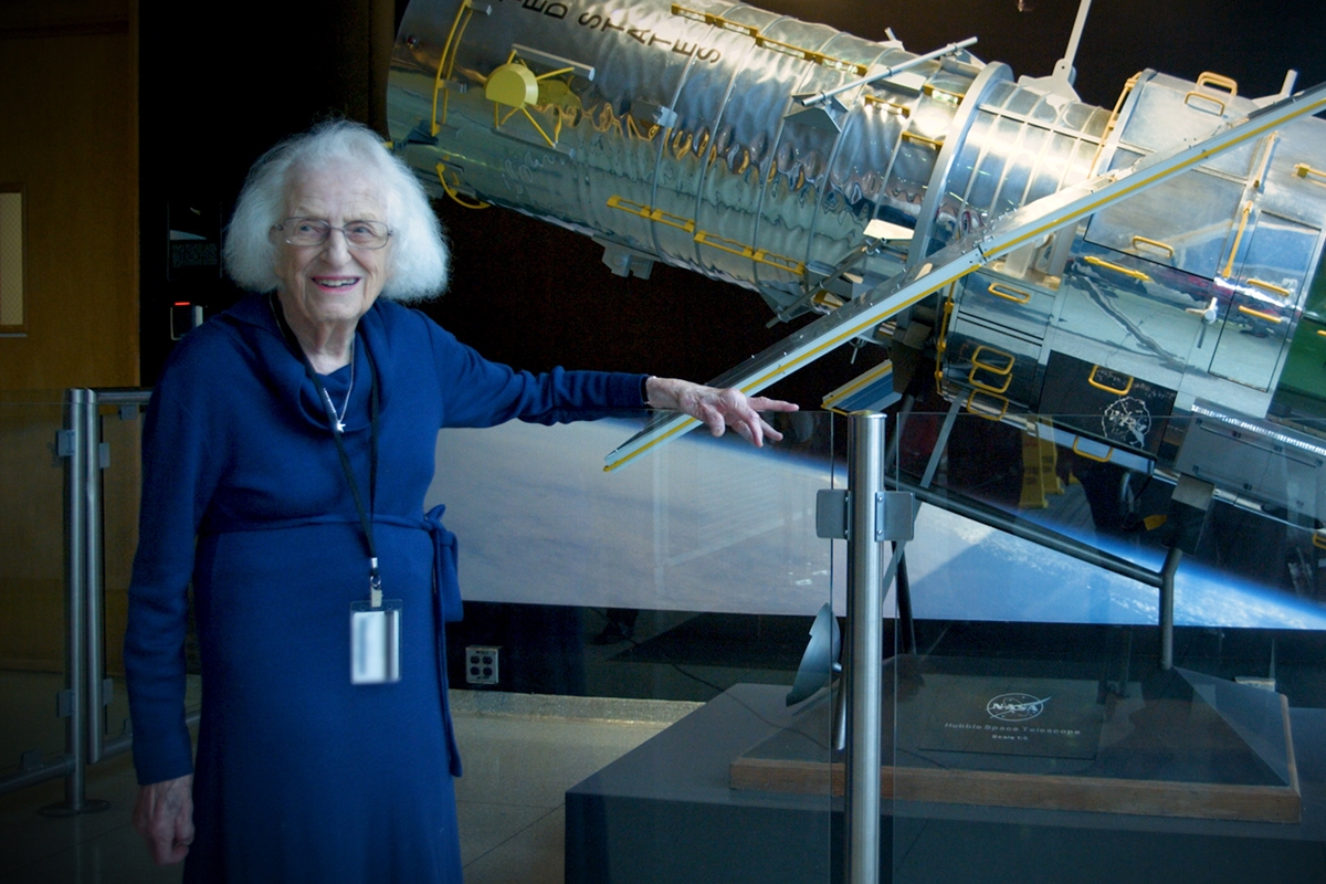 Нэнси Роман: начала разработку телескопа «Хаббл»