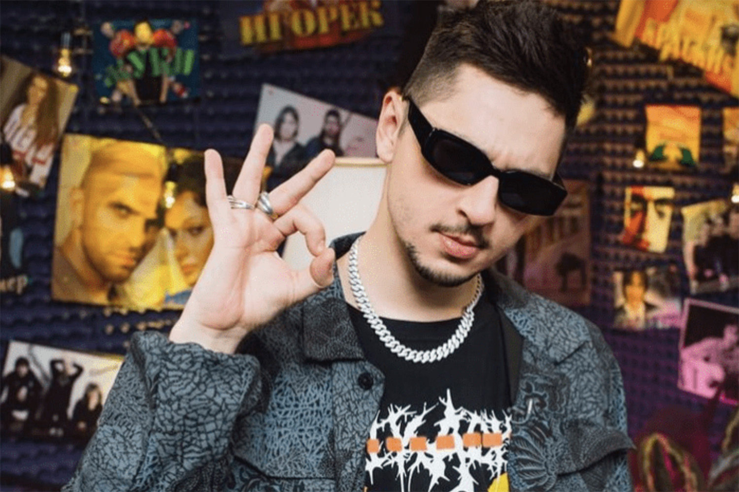 Музыка: SQWOZ BAB