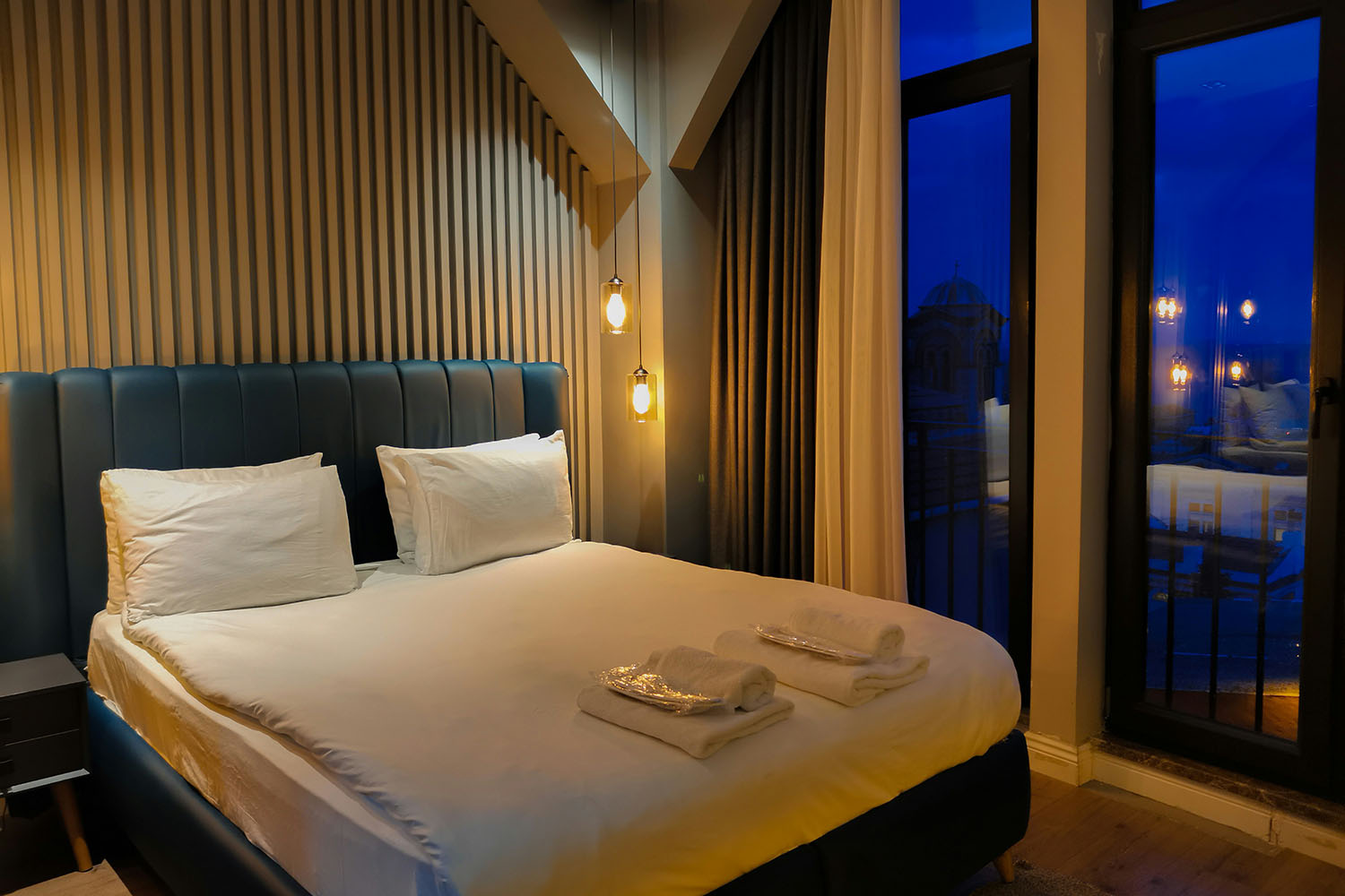 Вложения в сервис для автоматизации заселения в отели Roomsharing