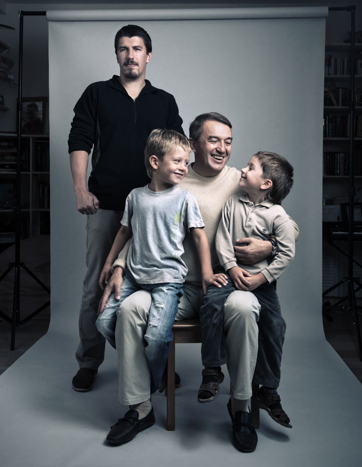 Андрей Зотов и его сыновья: Степан, Ваня и Савва / фото Иван Куринной