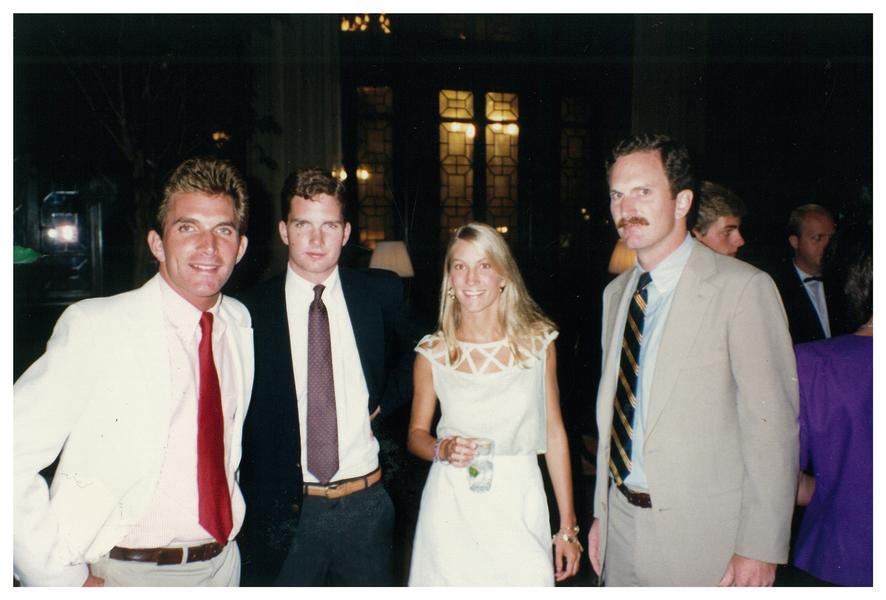 Пятое поколение династии -- дети Эрика Стро в 1987 году (слева направо): Чарли, Уитни, Франсис и Бобби