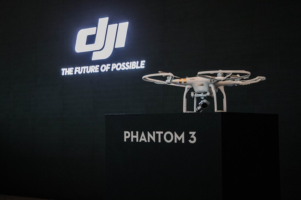 Последняя версия флагманского дрона от DJI – Phantom 3