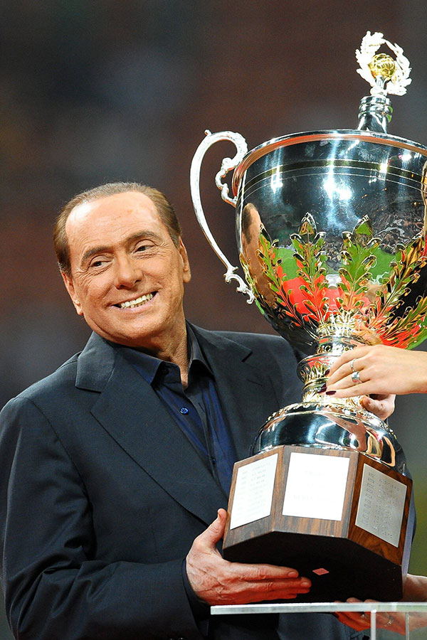 При Берлускони «Милан» много выигрывал, но давно – последний трофей случился пять лет назад. С 13 декабря 2016 года за победы будут отвечать китайцы