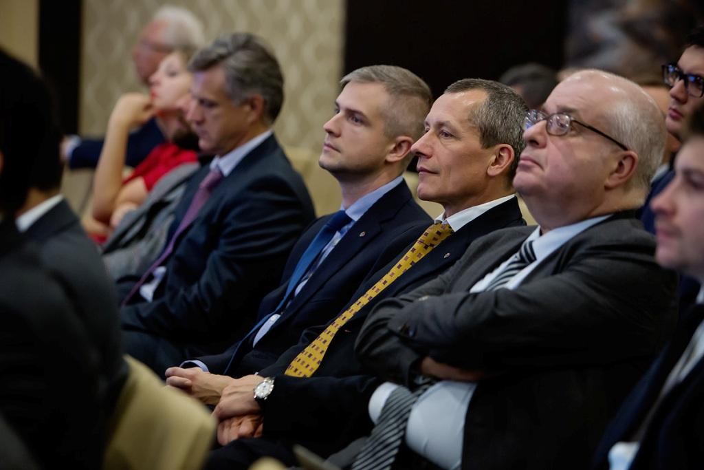 Леонид Соркин, Honeywell (справа), Андрей Шаронов, Сколково (слева)